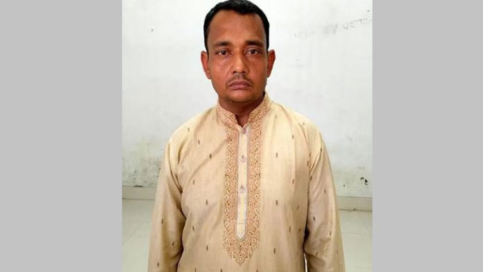Rapist father সাতকানিয়া, ধর্ষণ, অভিযোগ, বাবা