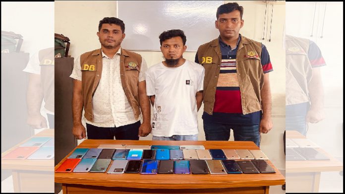 db arrest 1 খুলশী