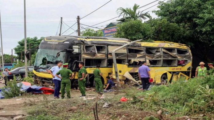 vietnam bus accident বাস