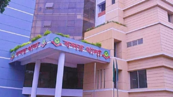 পুলিশ