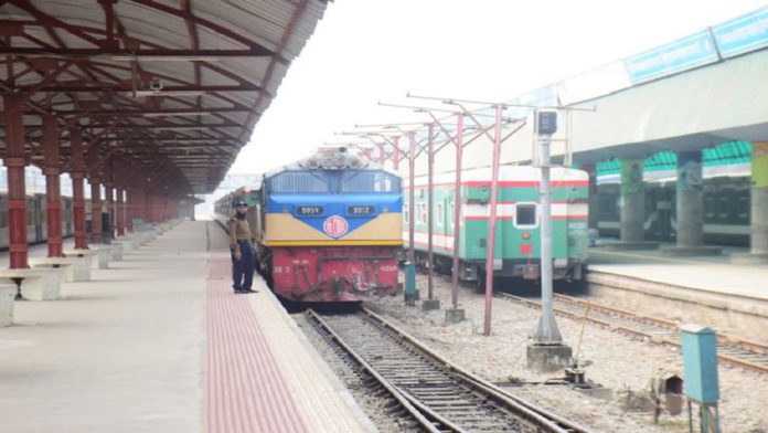 Ctg Train jatra ঈদযাত্রা