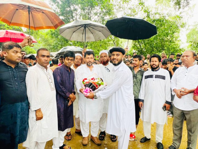 বড়হাতিয়া ১নম্বর ওয়ার্ড মেম্বার ফুটসাল গোল্ডকাপ ফুটবল টুর্নামেন্টের ফাইনাল খেলায় রঙ্গী পাড়া ফুটবল একাদশের বিজয়ী