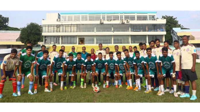 চট্টগ্রাম প্রেস ক্লাব ও আরাফাত রহমান কোকো স্মৃতি সংসদের প্রীতি ফুটবল ম্যাচ
