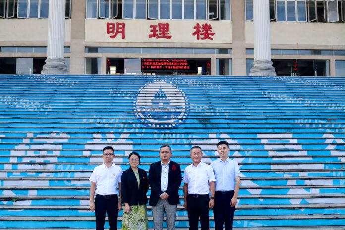 প্রিমিয়ার ইউনিভার্সিটি ও Wuzhou University-এর মধ্যে শিক্ষা ও গবেষণা সহযোগিতা নিয়ে আলোচনা