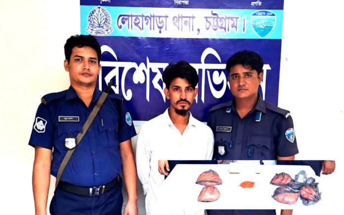 লোহাগাড়ায় ১৪হাজার ইয়াবা ও মাইক্রোবাস জব্দ, একজন আটক